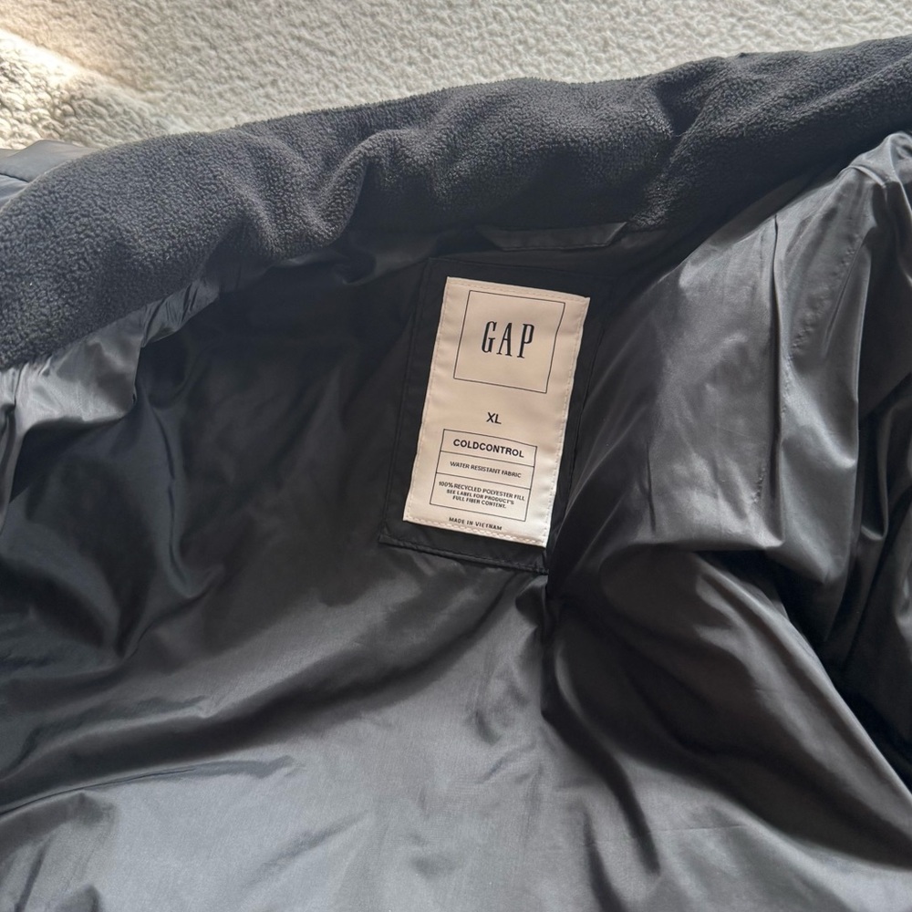 GAP BLACK WINDBREAKER - Picture 7 of 7